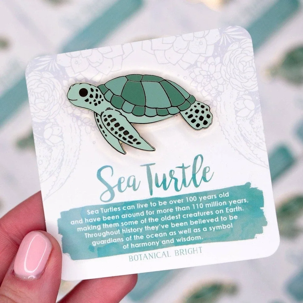 Sea Turtle Enamel Pin - Gold Plated Nature Jewelry - Beach & Ocean Animal Brooch - Picture 2 of 2